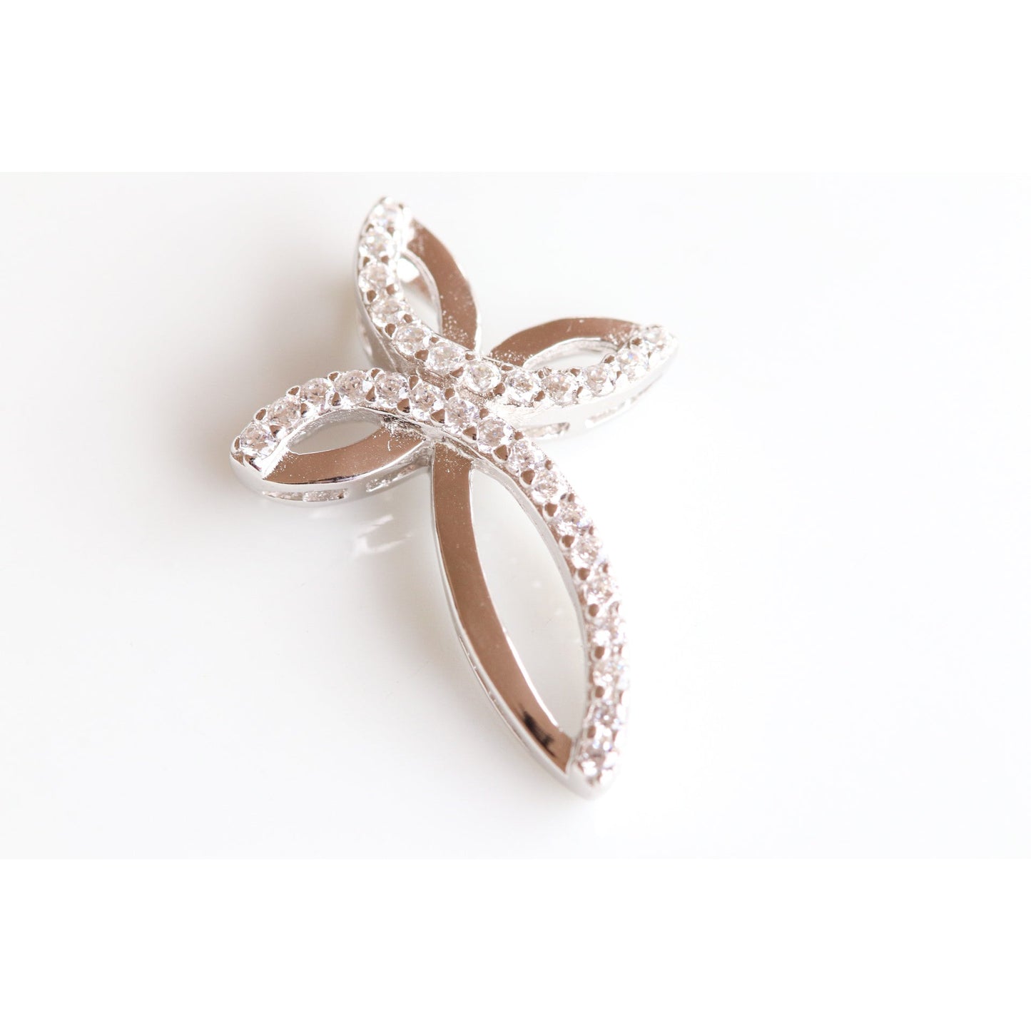 Round Cross Pendant
