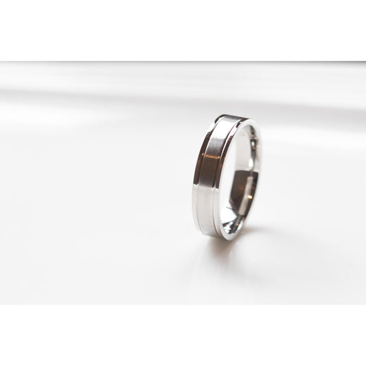 Elegant Wedding Band
